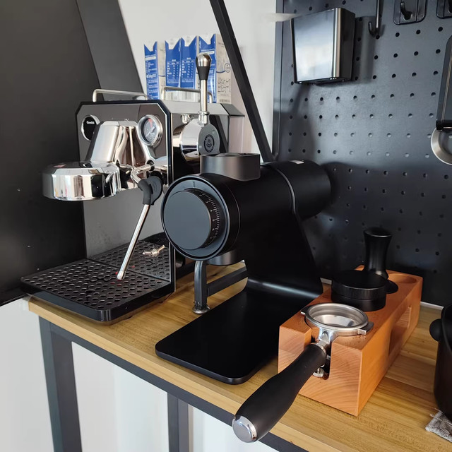 闲鱼捡漏百胜图E6Air：千元拿下专业磨豆机的惊喜体验