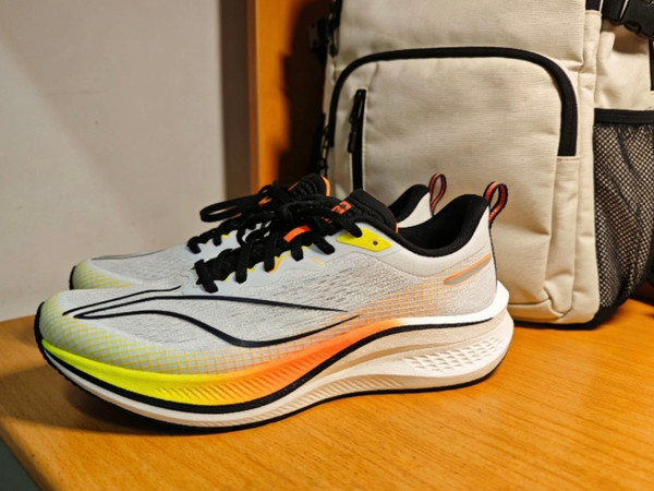 适合自己的跑鞋才是放心之选