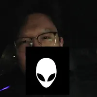 你口口声声说高价低配，现实生活中看到外星人的用户都得舔着脸叫一句少爷！#ROG #外星人电脑alienware #微星 #雷蛇 #笔记本电脑推荐