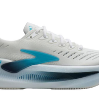 路跑要缓震，越野要稳定：选错一双鞋，膝盖脚踝全遭殃