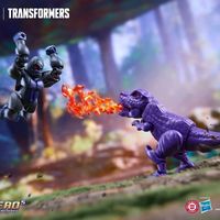 奥特曼玩具更适合低龄孩子，变形金刚才是大孩子的长期玩伴