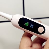 不吼不叫告别刷牙拉锯战，用趣味与专业守护幼齿成长