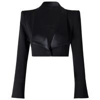 早春穿搭封神｜MD 进进定制撞色短西装，一件拿捏洋气氛围感