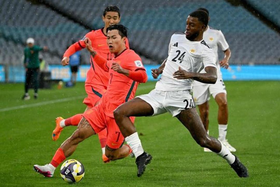 韦世豪张玉宁联袂破门!国足2-0力克新军,邵佳一首秀打出新气象