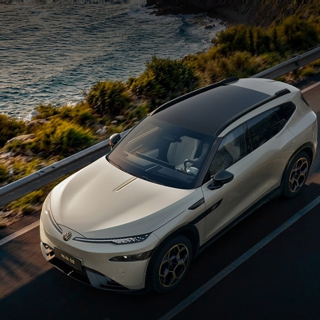 23.99万起！大众小鹏首车来了，比理想L7便宜6万，问界M7慌不慌？