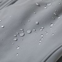 2026春夏轻户外“解放双手”趋势爆发：神裤与多功能包密集上市