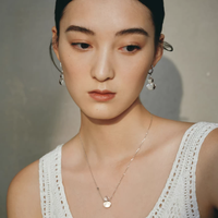 石头记葫芦天然白水晶项链实测：一百多块的国货老牌，值不值得入