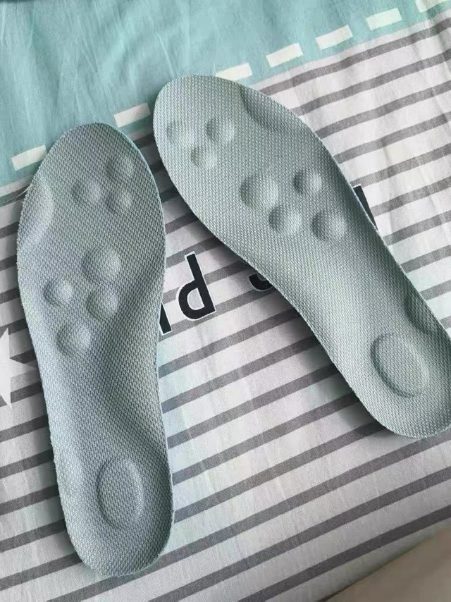 天暖光脚神器！冰感软弹运动鞋垫超舒服✨