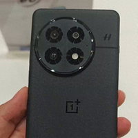 大内存手机选购指南：一加13与小米15 Pro深度对比