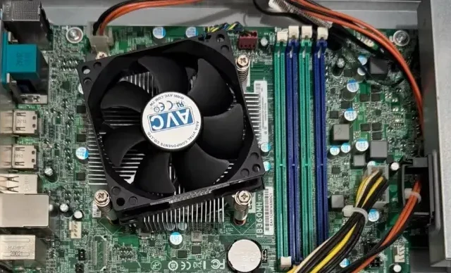 230块咸鱼捡漏M720t！老NAS玩家实操：组飞牛NAS存10T片子，省钱