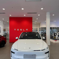 截至2026年3月底，特斯拉在重庆高速服务区建成55座V4超级充电站，实现主要干线双向全覆盖