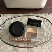 9.9元口红吊打百元大牌？学生党实测揭穿平价国货三大陷阱