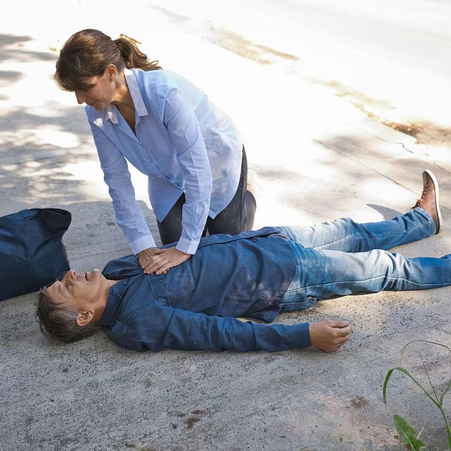 猝死的人越来越多？医生再次强调：宁可睡到中午，也别做这5事