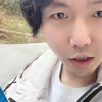如何给汽车加玻璃水？