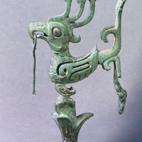 三星堆一天卖出800只神鸟啾啾，一年卖2.5亿元，这个神鸟到底是什么鸟？为什么文创生意能这么火爆？