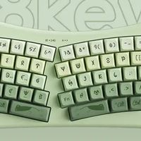 抹茶绿K666D键盘：高颜值与实用兼备