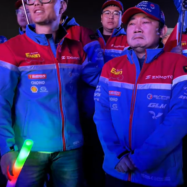 领先第二整整4秒！张雪机车在WSBK杀疯了，欧美豪强怎么也没想到