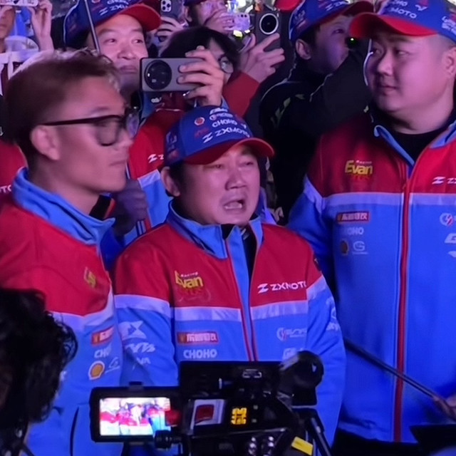 从修车工到世界第一！他用国产摩托干翻了杜卡迪