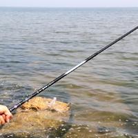 百元鱼竿真能爆护？老编辑实测揭穿“超轻神竿”三大陷阱