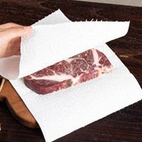 厨房纸≠食品级纸：混淆使用背后的健康风险与安全边界