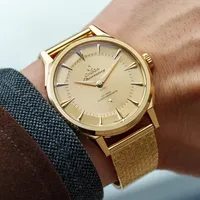 四十多万的欧米茄两针手表