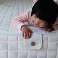 暖居选对床垫，幸福感翻倍！栖作坚果护脊床垫实测，不踩坑