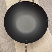 被问爆的日本极牌铁锅｜无涂层也丝滑，越用越香的厨房本命锅