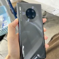 华为Mate30 Pro 5G二手选购解析：绝版麒麟990与屏幕老化权衡