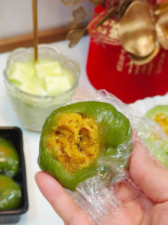 一口春意入喉，沈大成青团里的江南况味