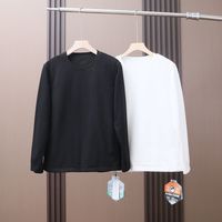 UPF50+防晒T恤暴晒两小时失效？“六防”噱头背后，只有这三项真扛造