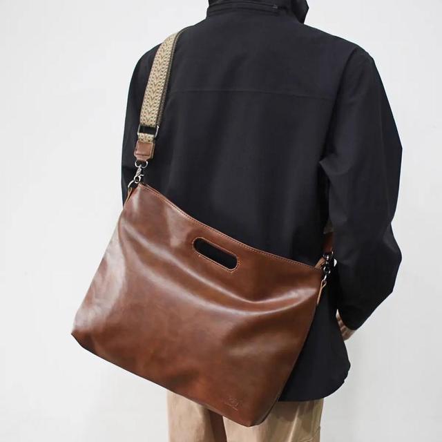 通勤包别只看容量！能装电脑、不压肩、防暴雨，才配叫高性价比