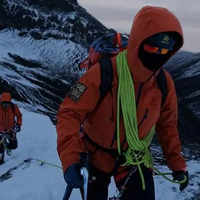 国产冲锋衣别乱买：百元和千元差在生死线，走什么路线决定值不值