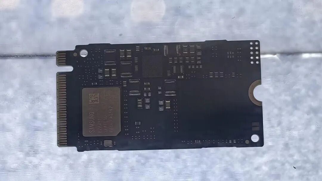 三星展示BM9K1 PCIe 5.0 QLC SSD:采用RISC-V架构自研主控芯片