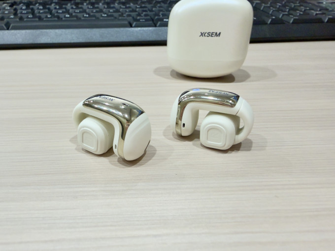 西圣蓝牙耳机