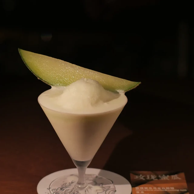 春季酒单配方分享可以吃的酒-玫珑蜜瓜