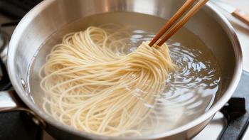 主食放凉吃更稳糖？科学解读抗性淀粉与面条的最佳食用温度