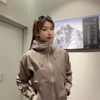 凯乐石博格达LT硬壳冲锋衣：专业轻量化户外装备解析