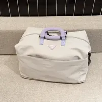 短途旅行包！灰紫撞色太戳我💜