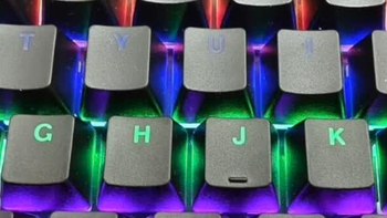 雷柏（Rapoo）V500PRO 有线背光机械键盘 黑轴 104键全尺寸
