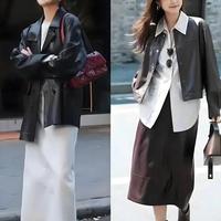 皮衣配裙穿搭指南：如何利用反差感打造“又帅又美”造型