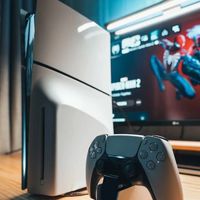 PS5轻薄光驱版+VR2套装：家庭娱乐终极方案还是鸡肋组合？1200+用户观点大PK