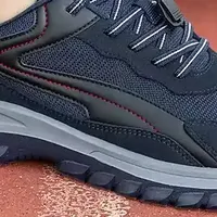 老人鞋避坑指南：这3类高危鞋型千万别买，附4大参数+场景选购清单