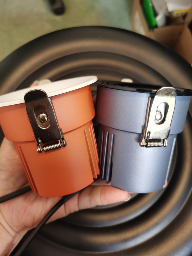 今天帮客户订的米家智能射灯，颜值也太高了吧！！！