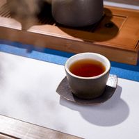 新手第一杯茶别再被涩退劝了：这三款红茶超市就能买，顺滑不涩还耐泡