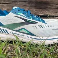 体重80公斤以上跑5公里，这双鞋才是护膝关键