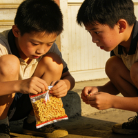 90后童年零食“段位”测试：吃过10种算你赢，全吃过算我输