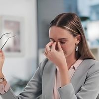 常看电脑怎么缓解眼疲劳？叶黄素分析｜上班族｜少年｜用眼人适配