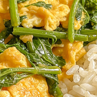 春日限定，野芹菜炒鸡蛋，鲜而不腻，一口解锁春天的鲜甜