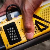 萝卜乱谈 篇零：无网也能聊！极蜂对讲机3，14mm纤薄机身承包户外通讯