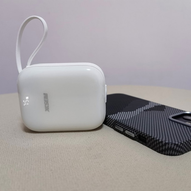 半固态电池，3C认证西圣PB-S，出行就带便携移动电源。